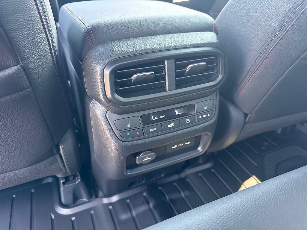 New 2026 Honda Ridgeline Black Edition image 12
