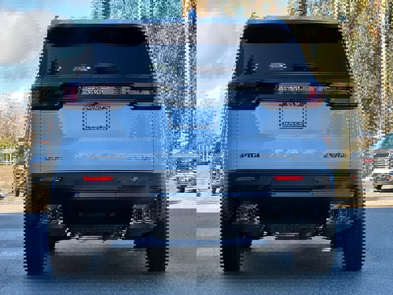 New 2026 GMC Acadia Elevation image 4