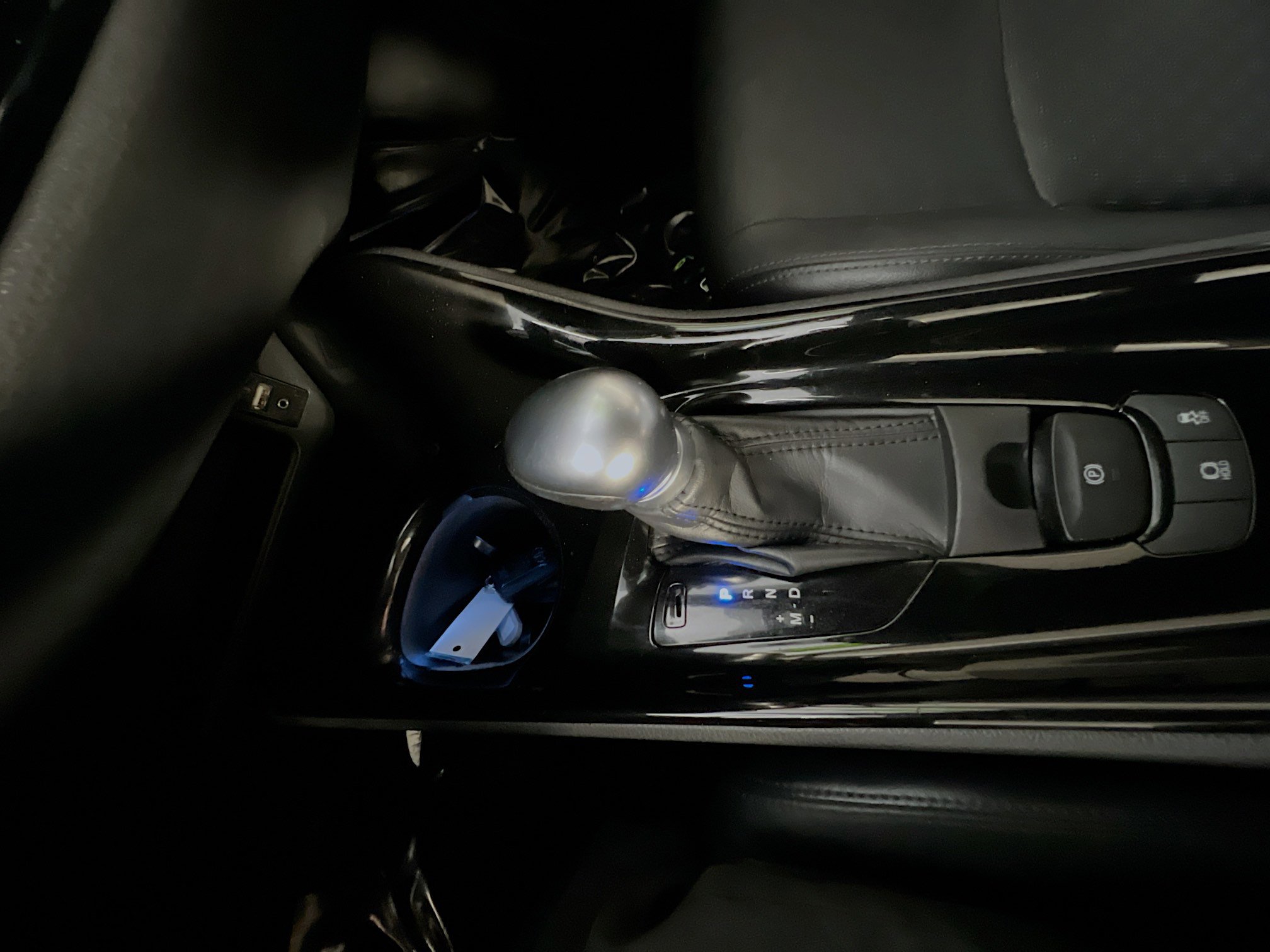 Used 2019 Toyota C-HR Limited image 25