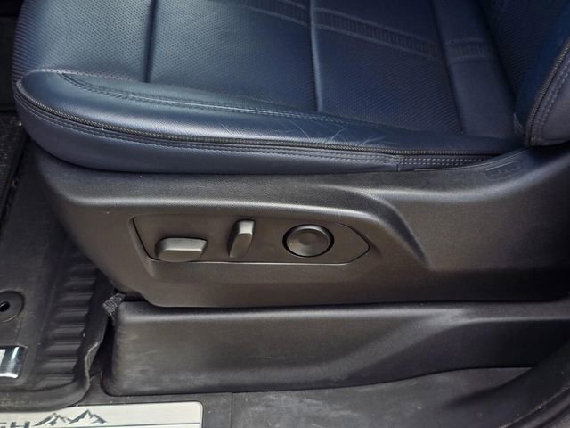 Used 2022 Chevrolet Silverado 1500 High Country w/ LPO, Dark Essentials Package image 23