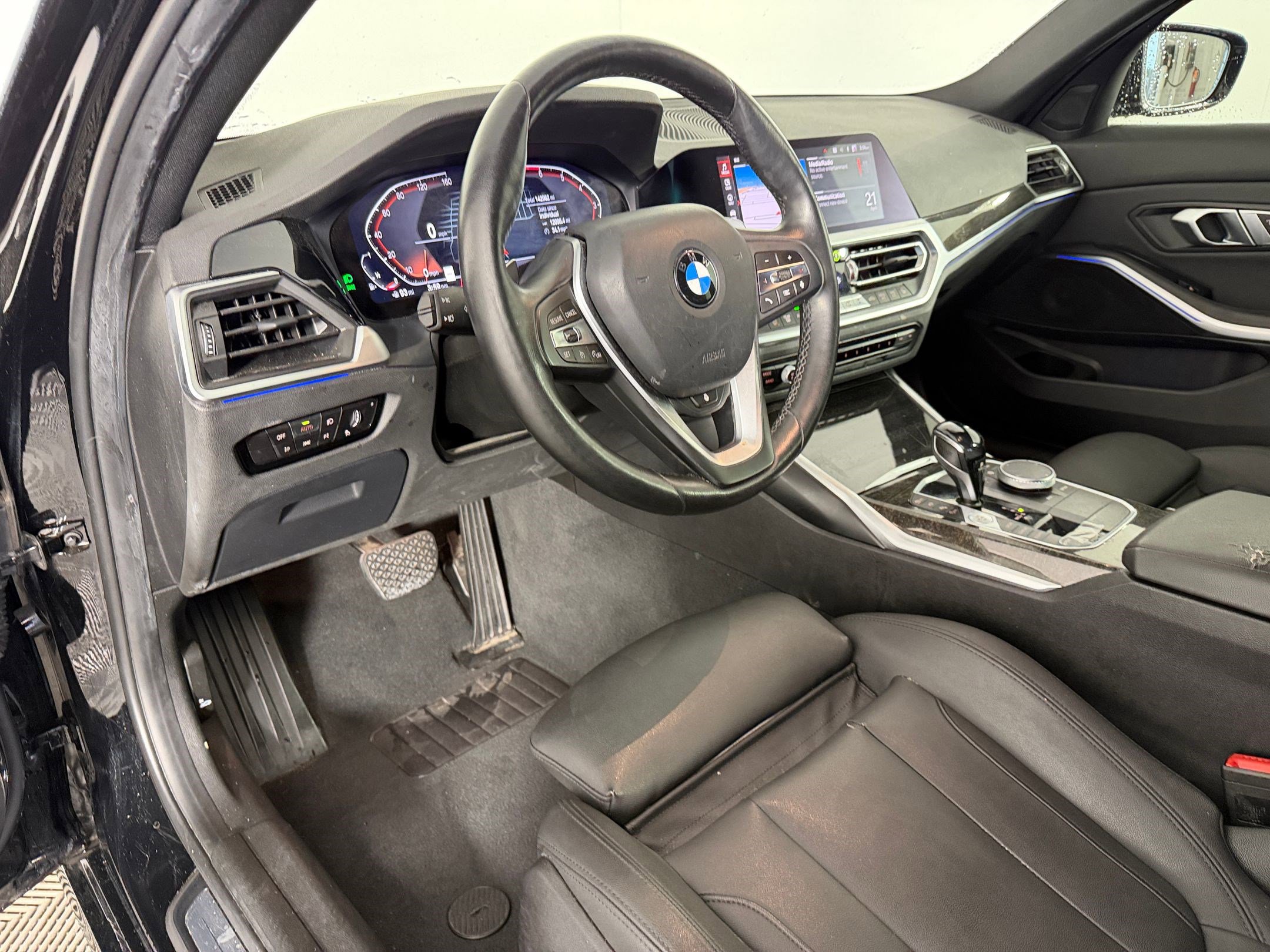 Used 2021 BMW 330i Sedan image 4