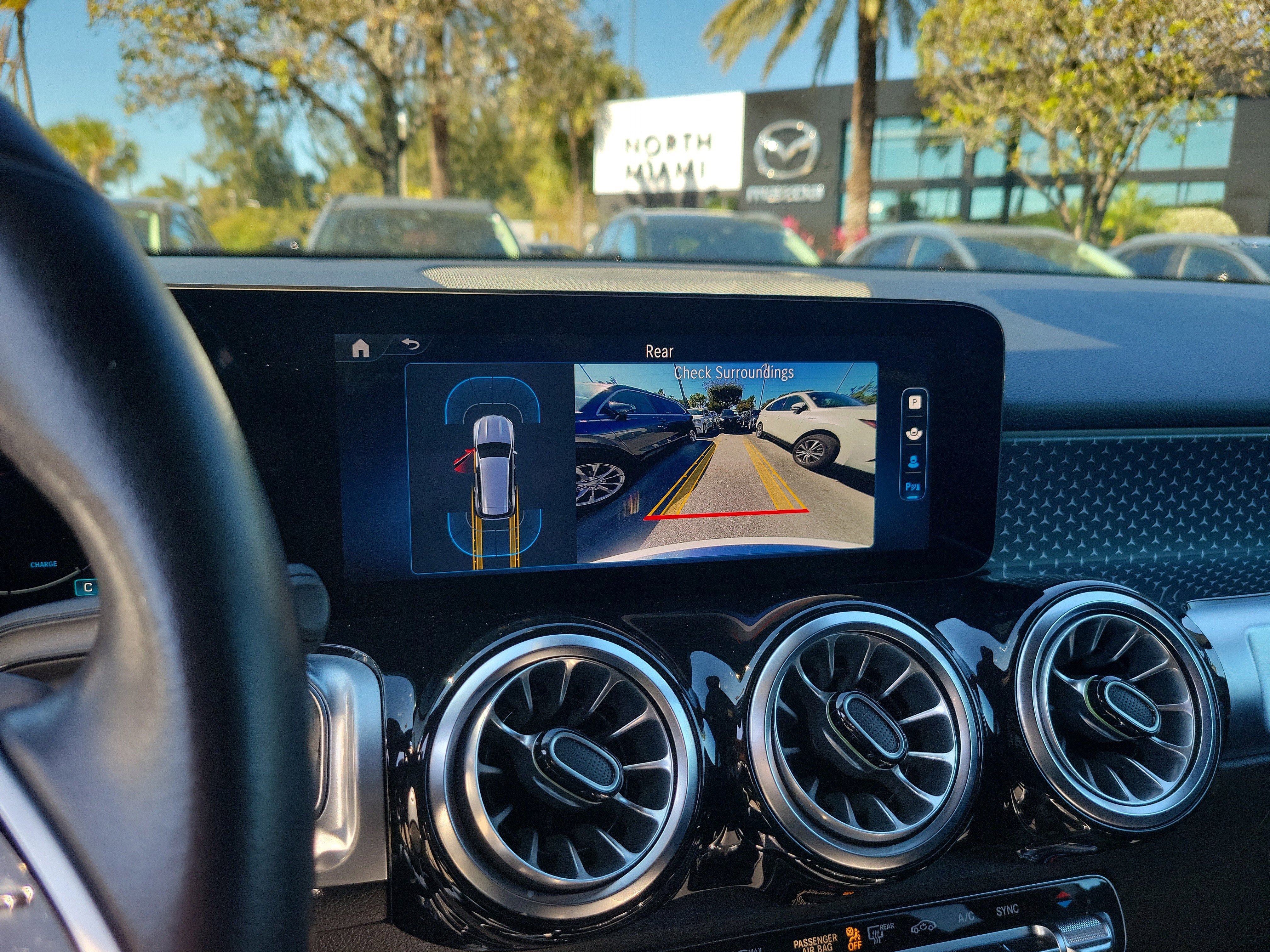 Used 2024 Mercedes-Benz GLB 250 image 17