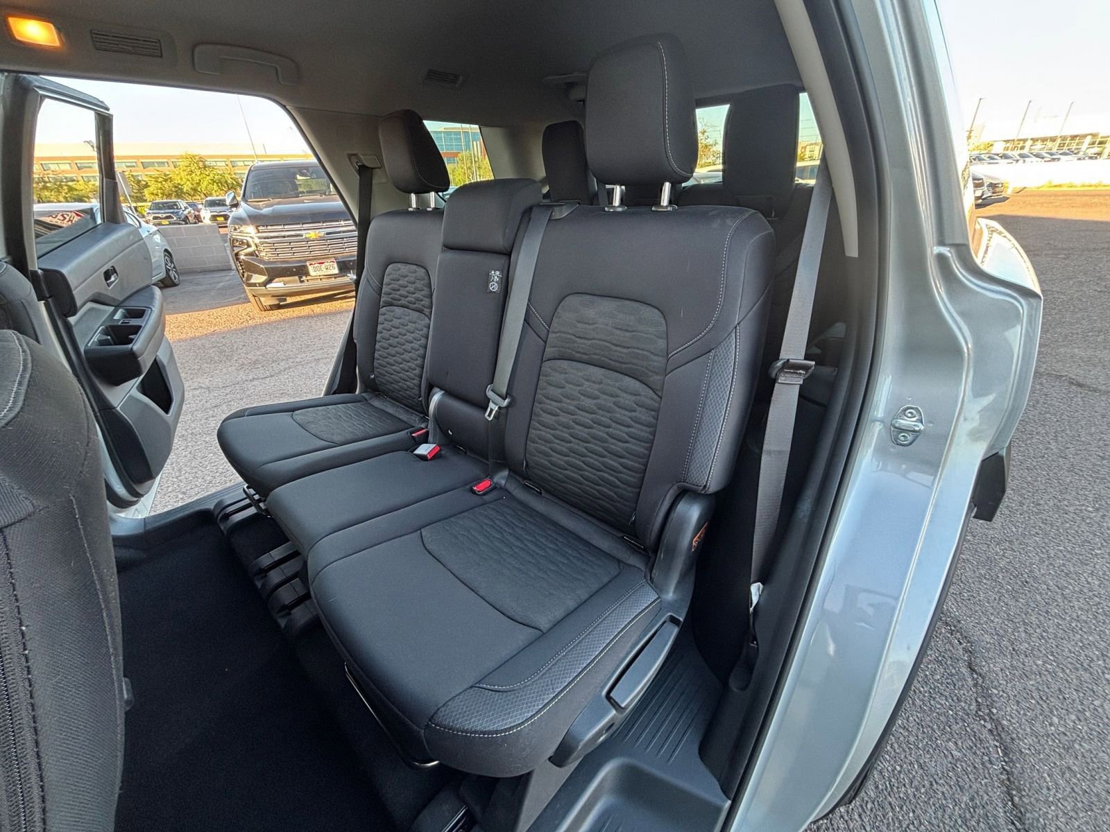 Used 2025 Nissan Pathfinder SV FWD image 40