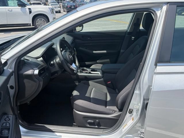 New 2026 Nissan Altima 2.5 SV FWD image 13