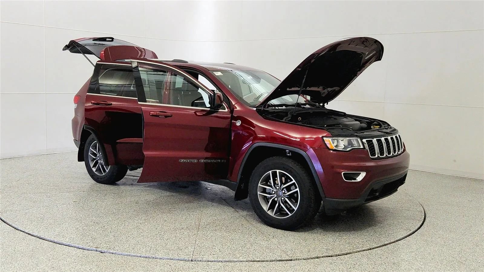 Used 2020 Jeep Grand Cherokee Laredo w/ Quick Order Package 2BN North AWD/4WD image 9
