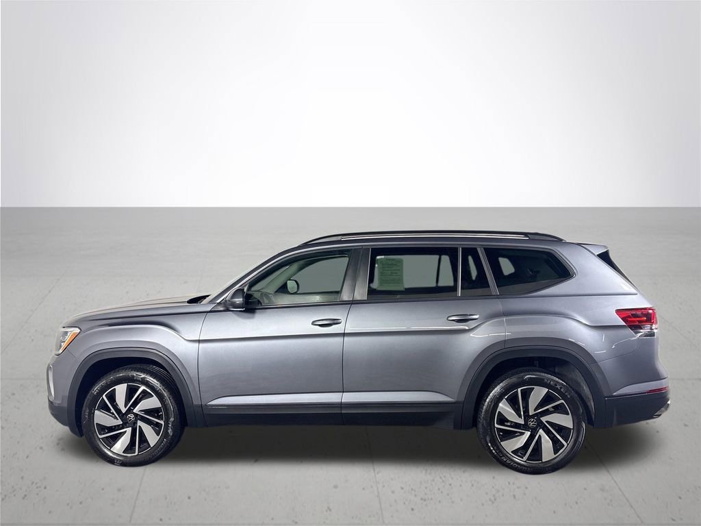 Certified 2024 Volkswagen Atlas SE image 9