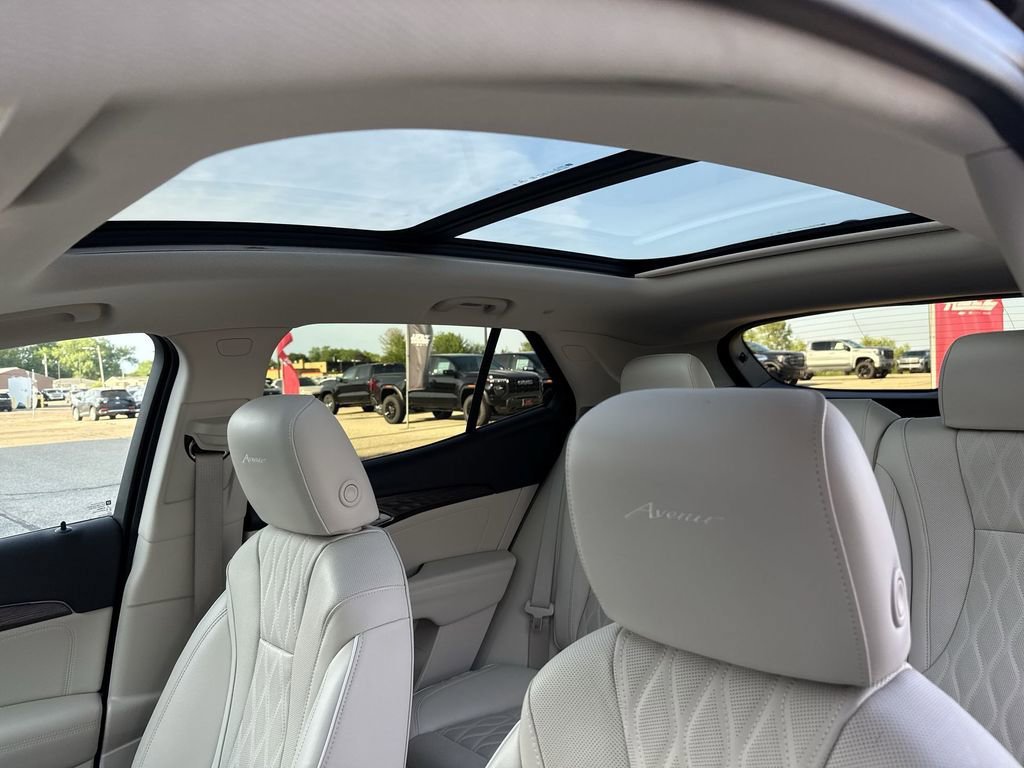 Certified 2023 Buick Envision Avenir AWD/4WD image 11
