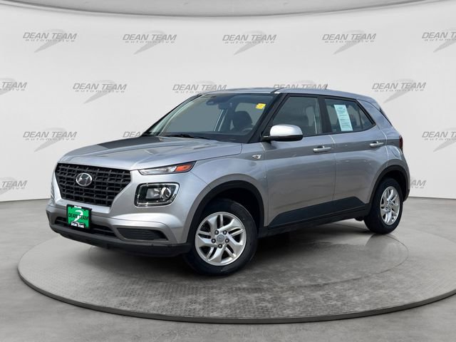 Used 2024 Hyundai Venue SE FWD image 3