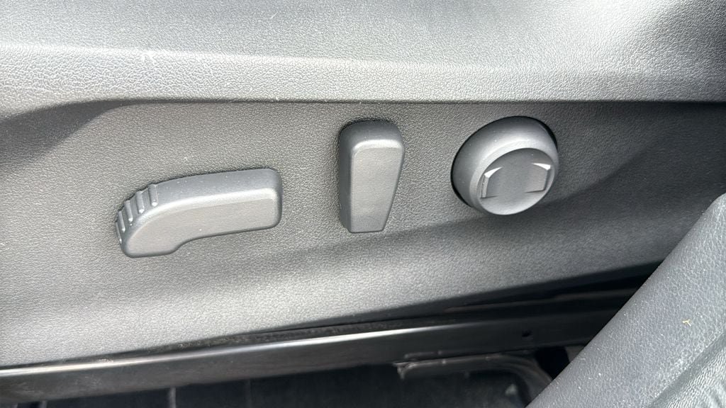 Used 2019 Subaru Forester Premium AWD/4WD image 11