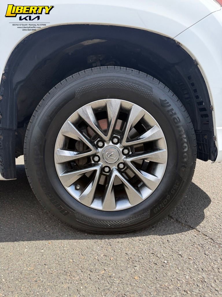 Used 2019 Lexus GX 460 Luxury AWD/4WD image 16