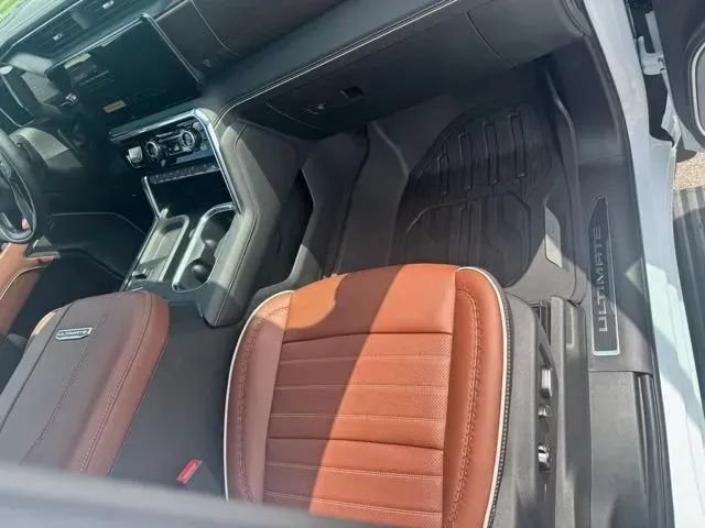 New 2026 GMC Sierra 2500 Denali Ultimate w/ LPO, Black Badging Package AWD/4WD image 15