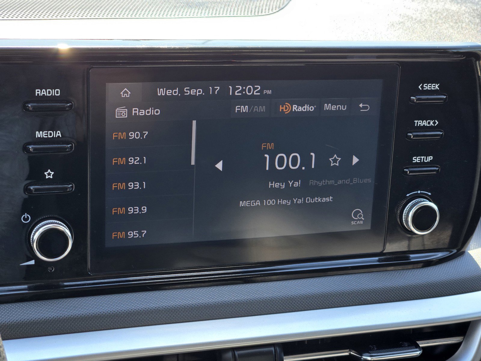 Used 2023 Kia K5 LXS image 16