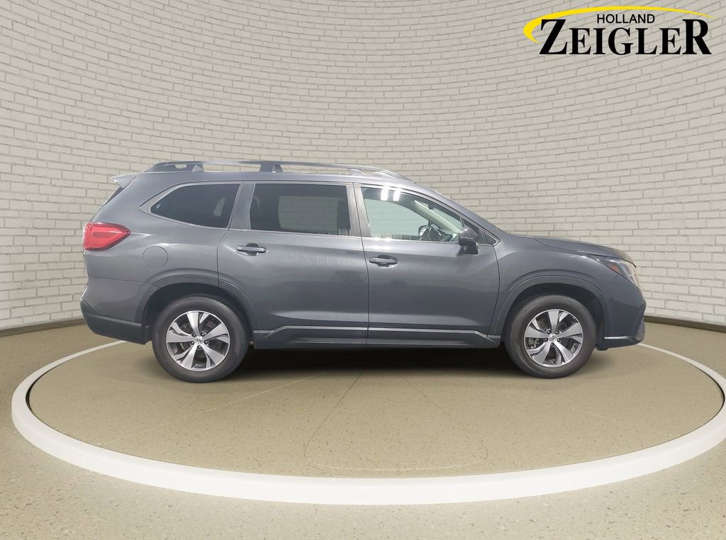 Used 2023 Subaru Ascent Premium w/ Convenience Package image 4