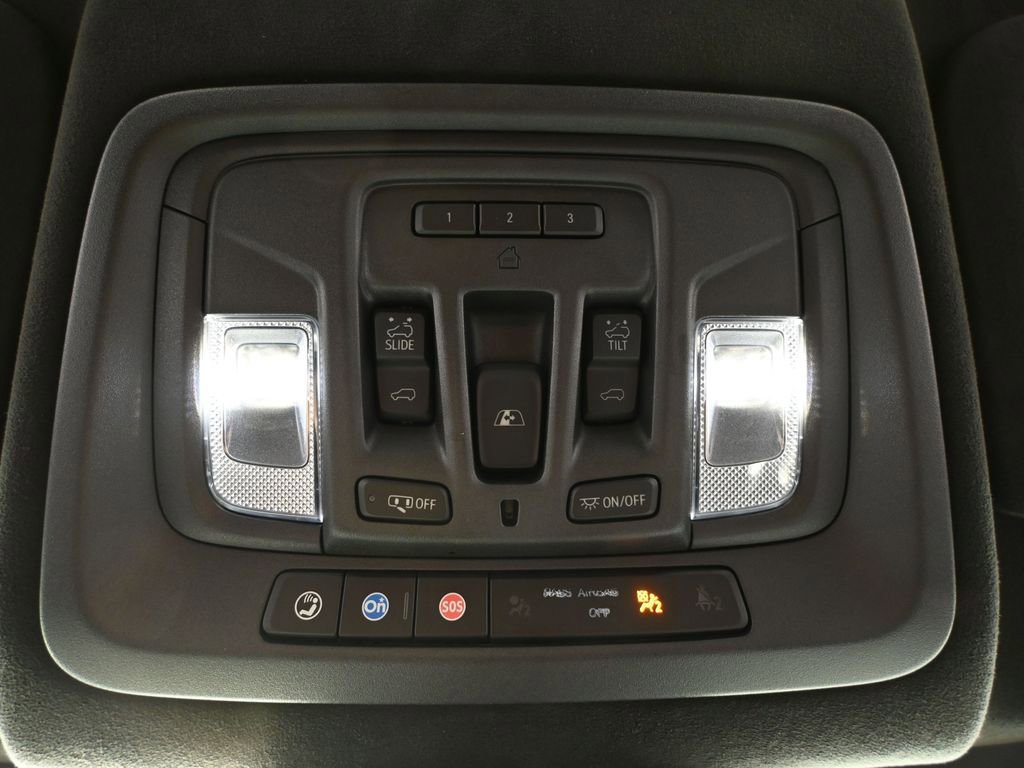 Used 2024 GMC Sierra 2500 AT4X image 35
