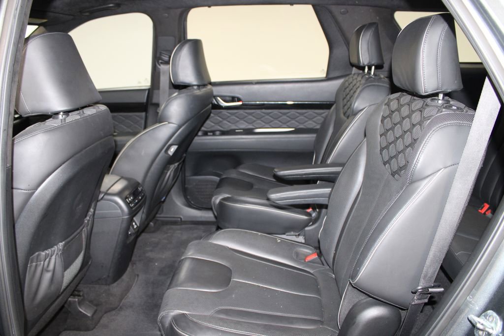 Used 2022 Hyundai Palisade Calligraphy image 23