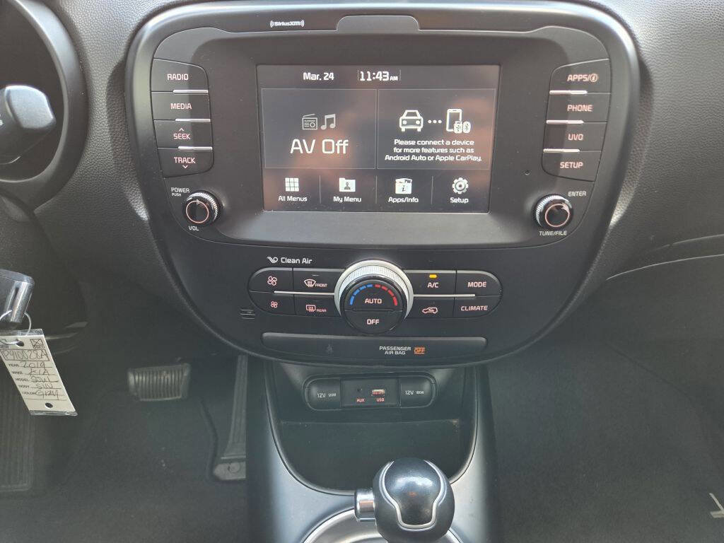 Used 2019 Kia Soul + FWD image 23