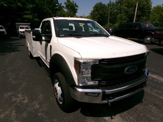Used 2019 Ford F450 XL w/ XL Value Package AWD/4WD image 2