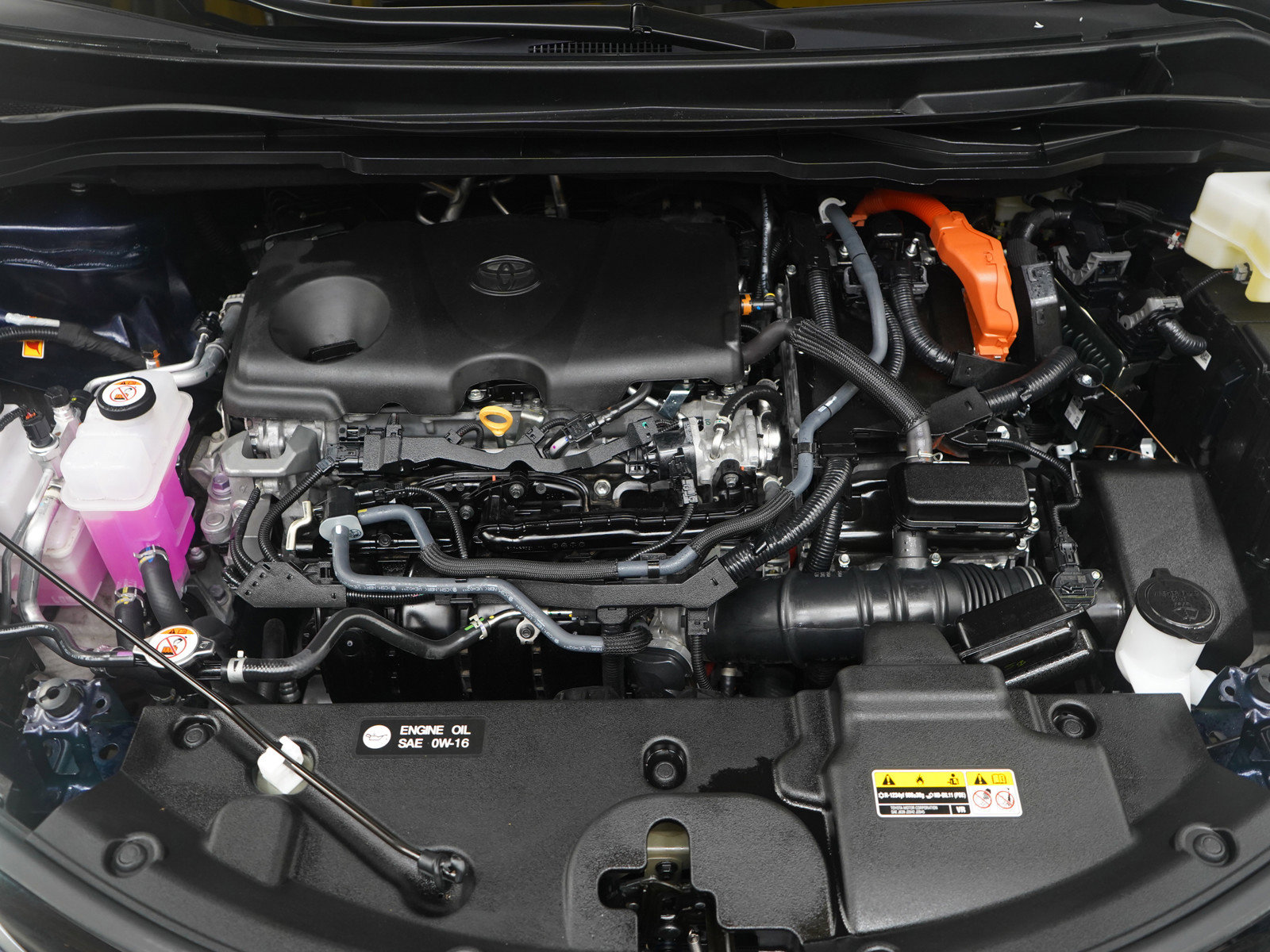 Used 2025 Toyota Sienna Platinum image 38