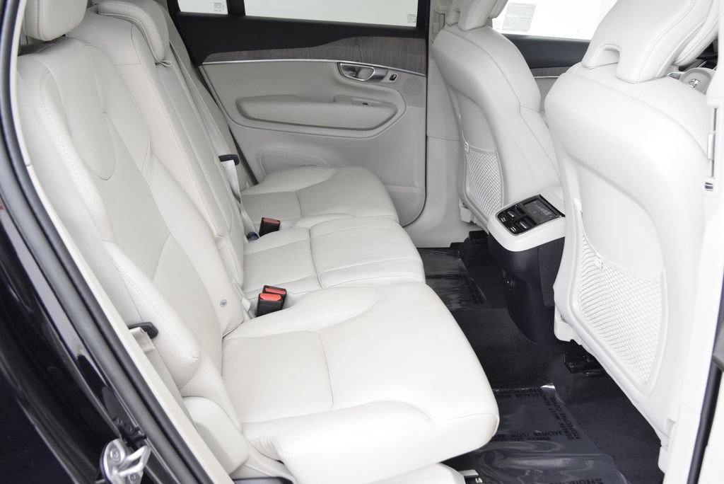 Used 2023 Volvo XC90 B5 Plus w/ Protection Package Premier AWD/4WD image 19