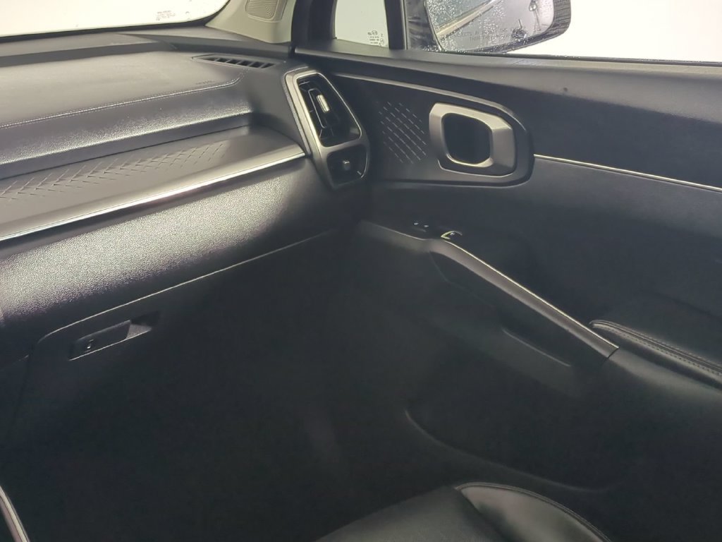 Used 2021 Kia Sorento S w/ Panoramic Sunroof Package AWD/4WD image 19