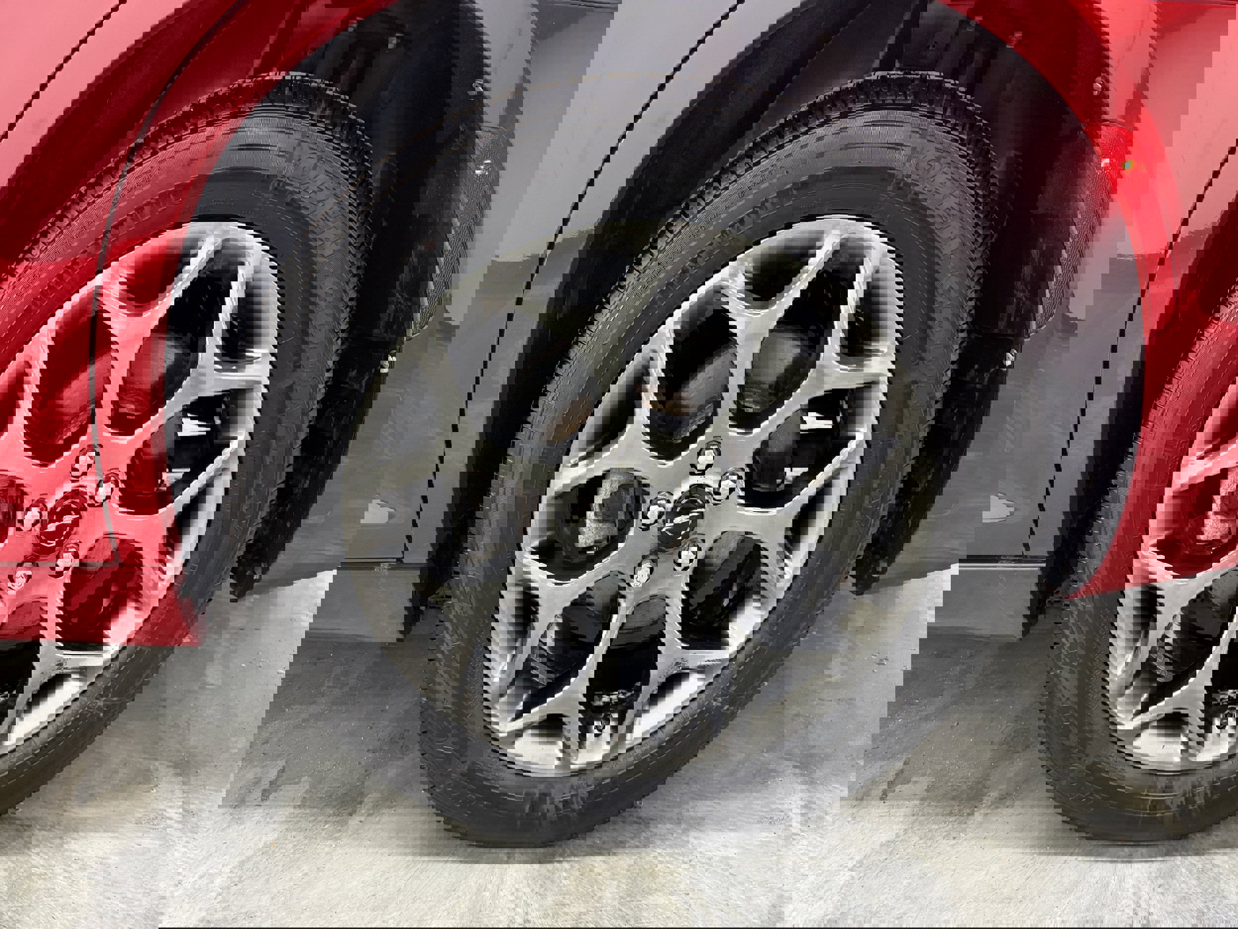 Used 2016 Chrysler 300 S image 28