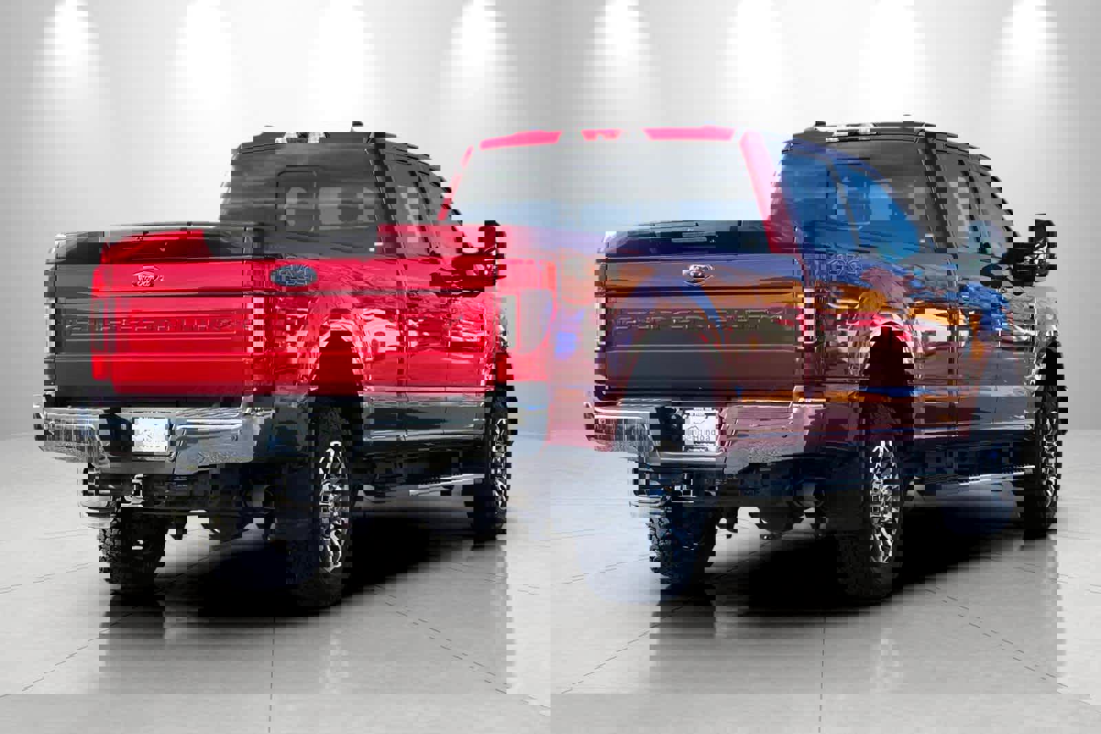 Used 2020 Ford F250 Lariat w/ Lariat Ultimate Package image 2