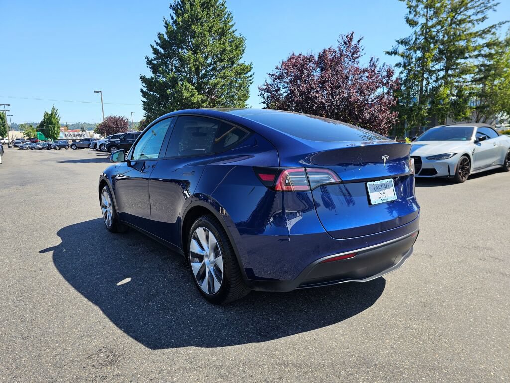 Used 2021 Tesla Model Y Long Range AWD/4WD image 5