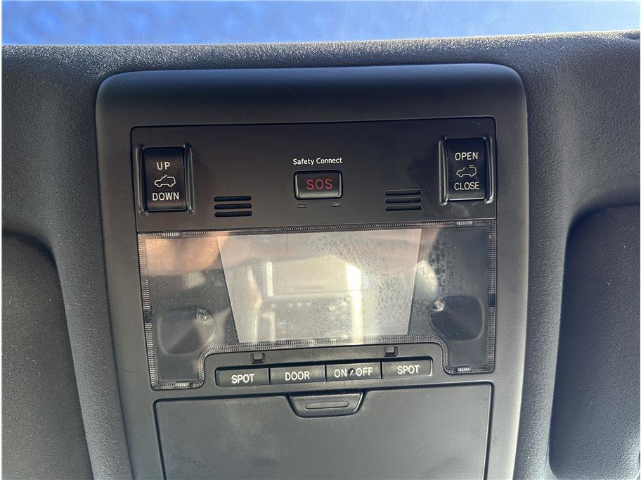 Used 2021 Toyota Land Cruiser Heritage Edition image 30