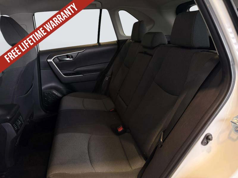 Used 2024 Toyota RAV4 XLE AWD/4WD image 30