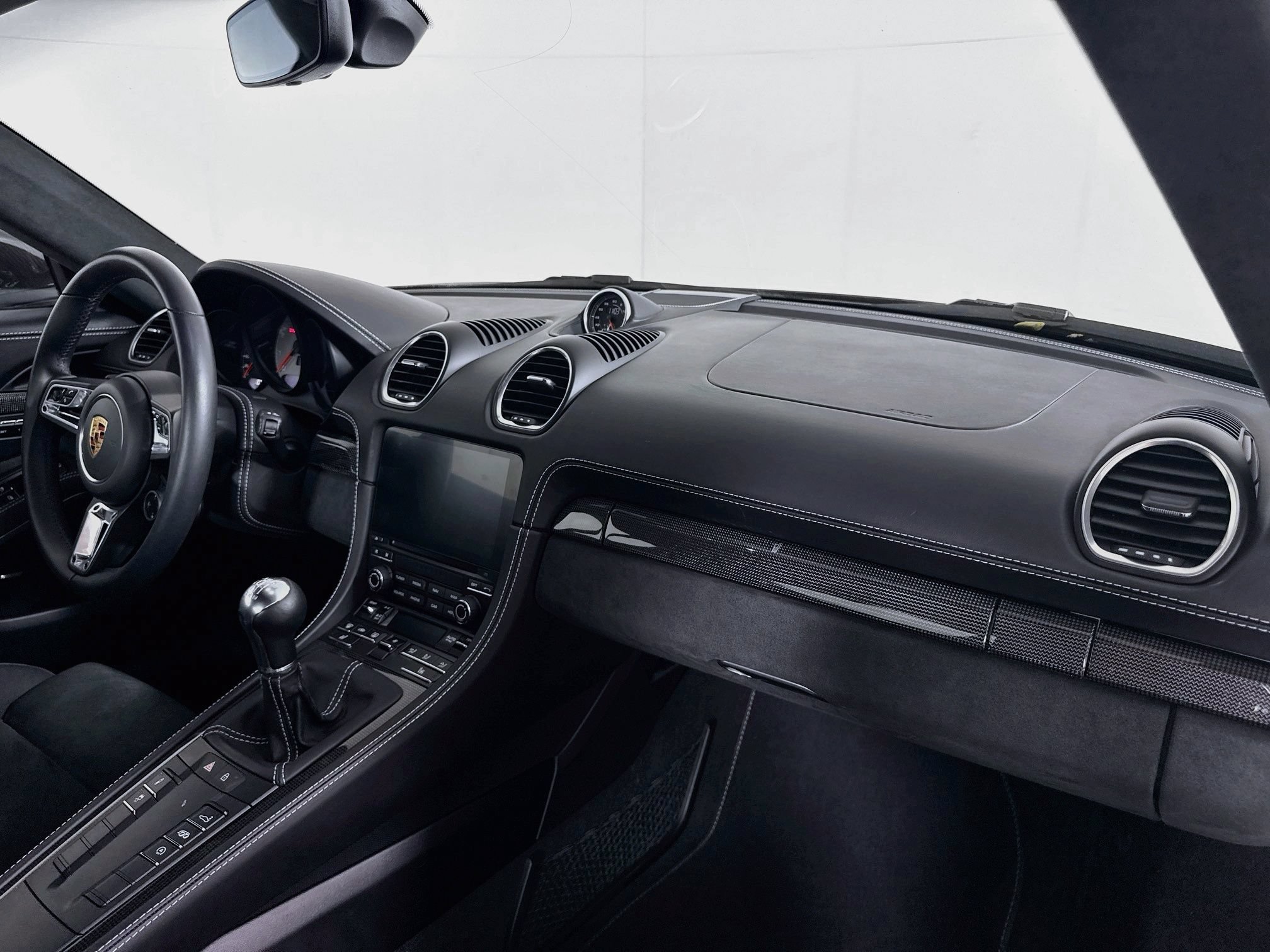 Certified 2024 Porsche 718 Cayman GTS RWD image 23