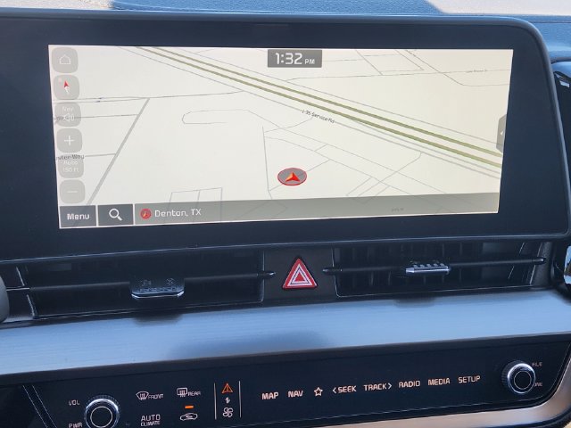 Certified 2025 Kia Sportage EX AWD/4WD image 17