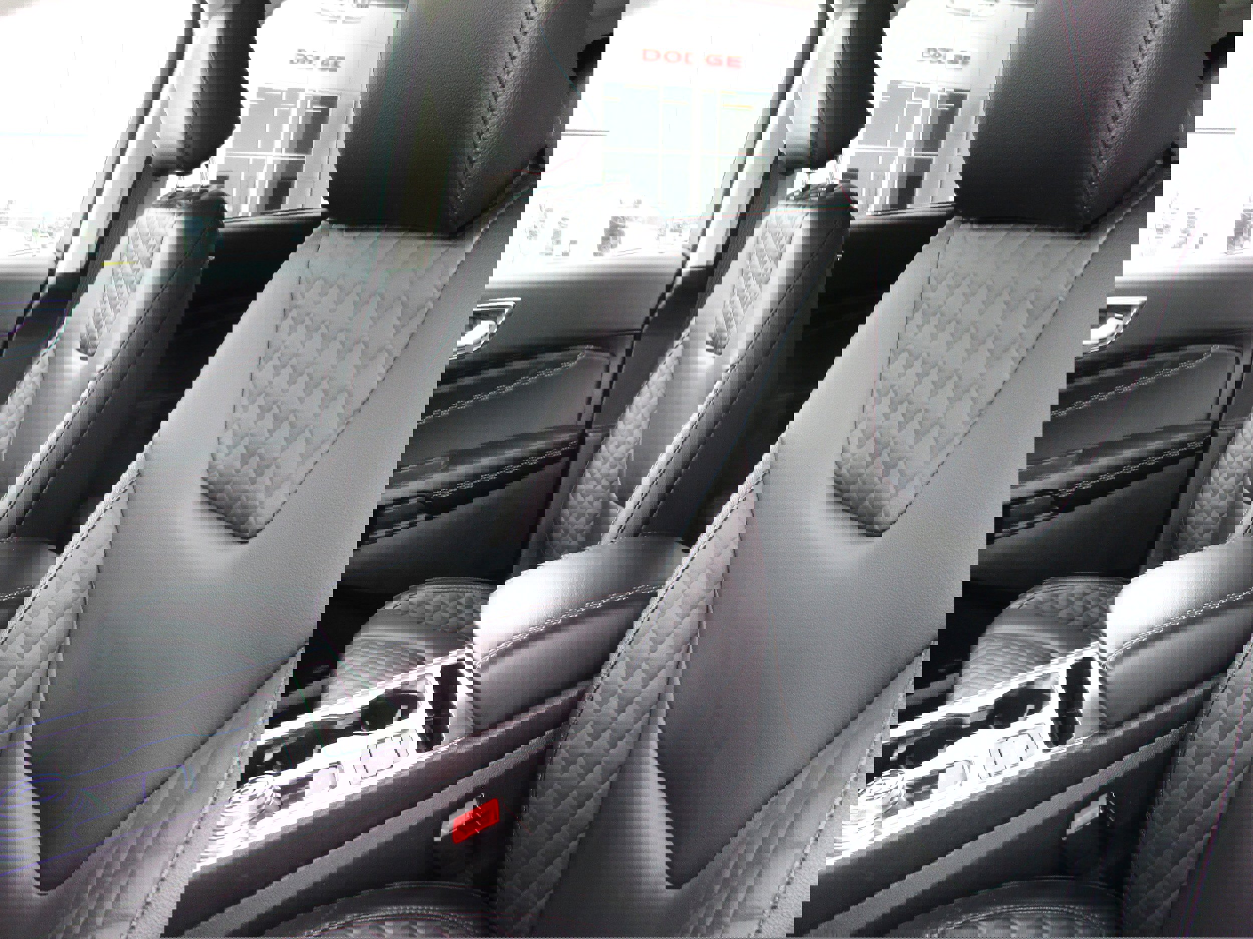 Used 2024 Ford Edge Titanium image 39