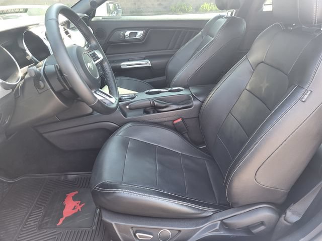 Used 2017 Ford Mustang Premium RWD image 10