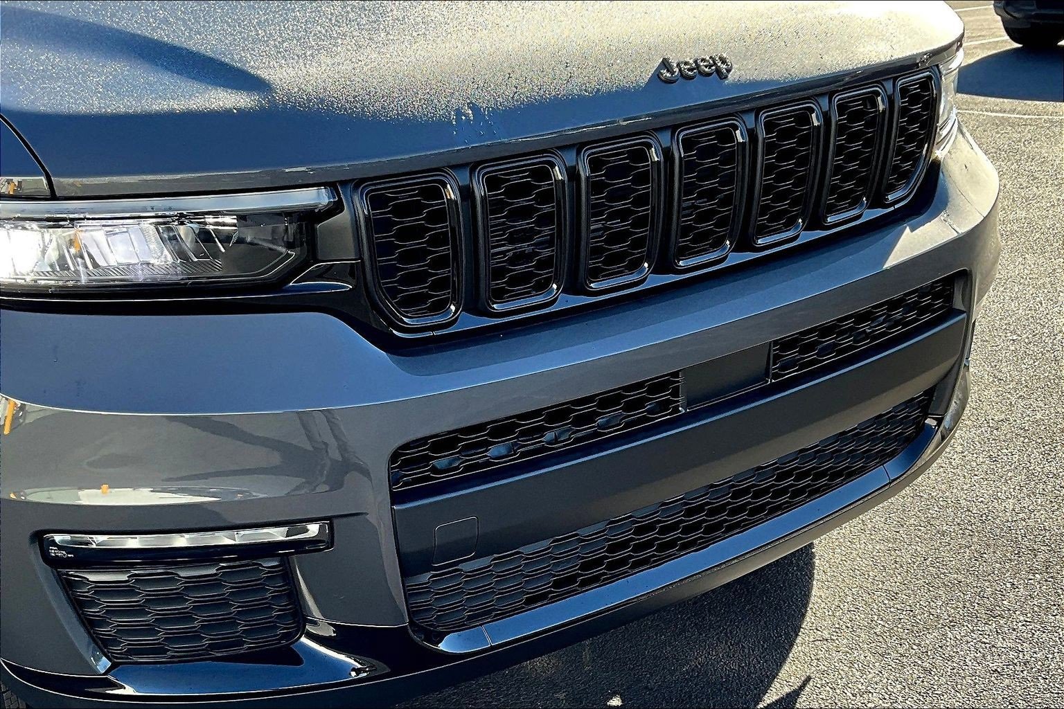 New 2025 Jeep Grand Cherokee L Limited w/ Black Appearance Package image 15