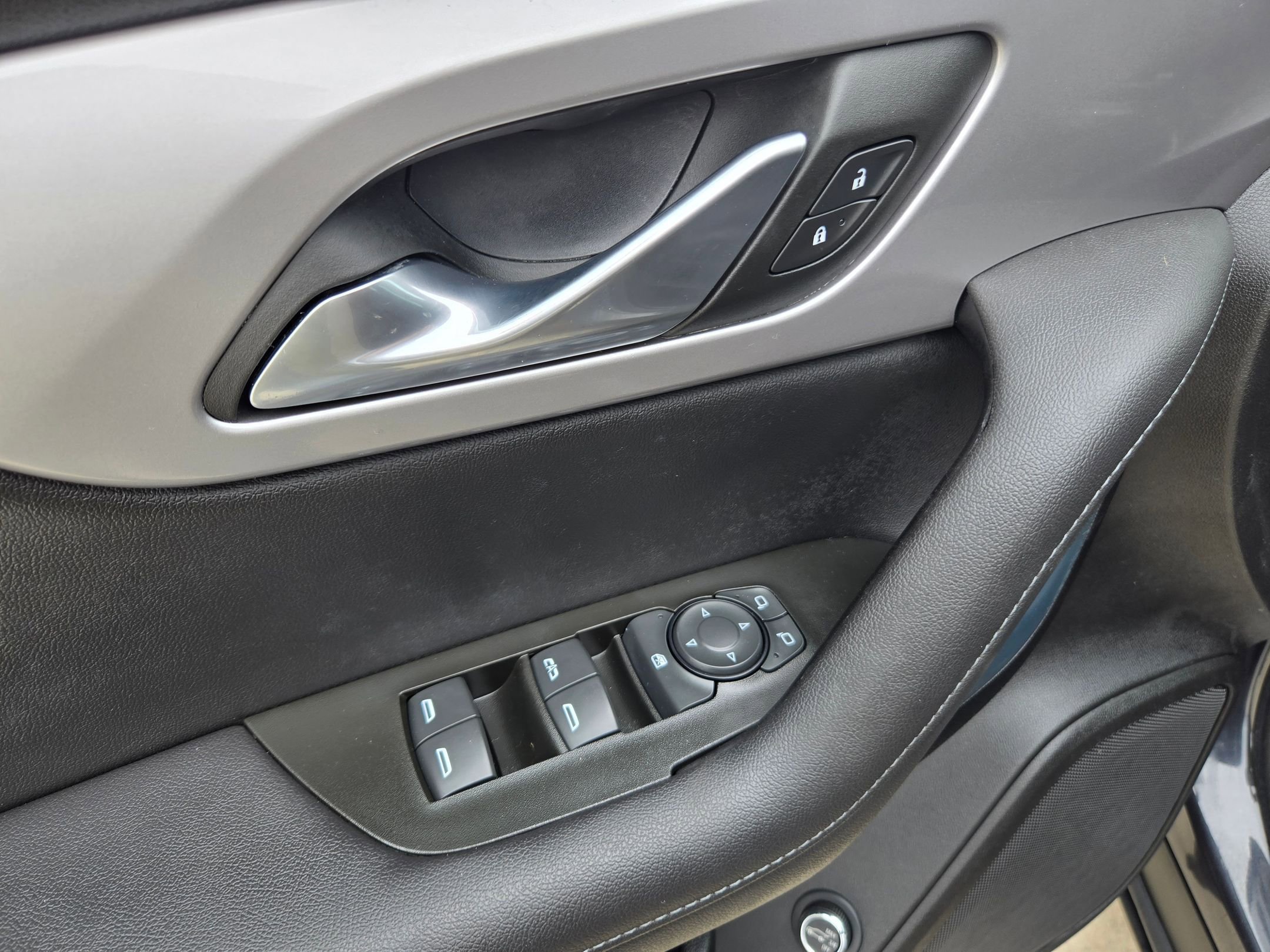 Certified 2022 Chevrolet Blazer LT FWD image 20