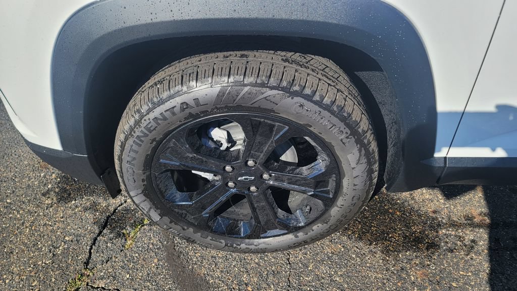 New 2026 Chevrolet Equinox LT w/ Convenience Package II FWD image 6