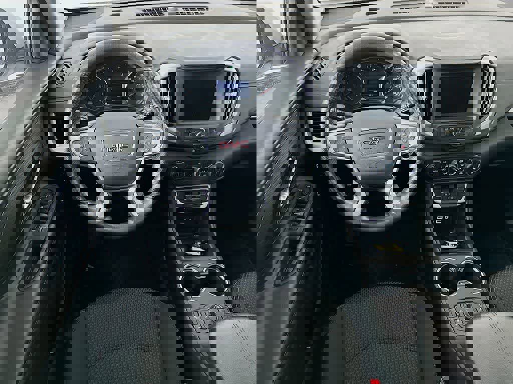 Used 2022 GMC Terrain SLE w/ Driver Convenience Package image 10