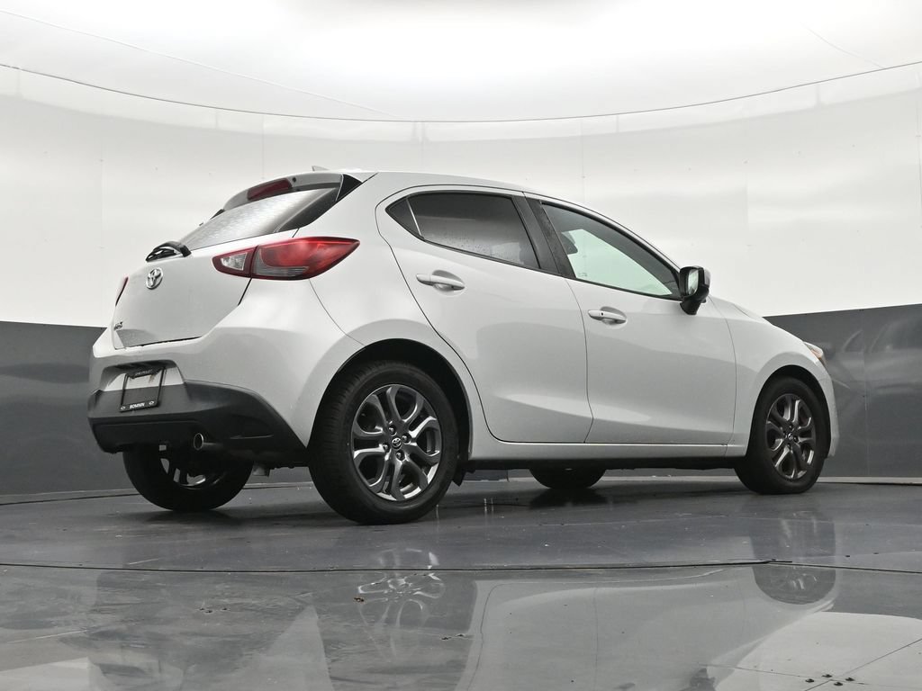Used 2020 Toyota Yaris LE FWD image 27