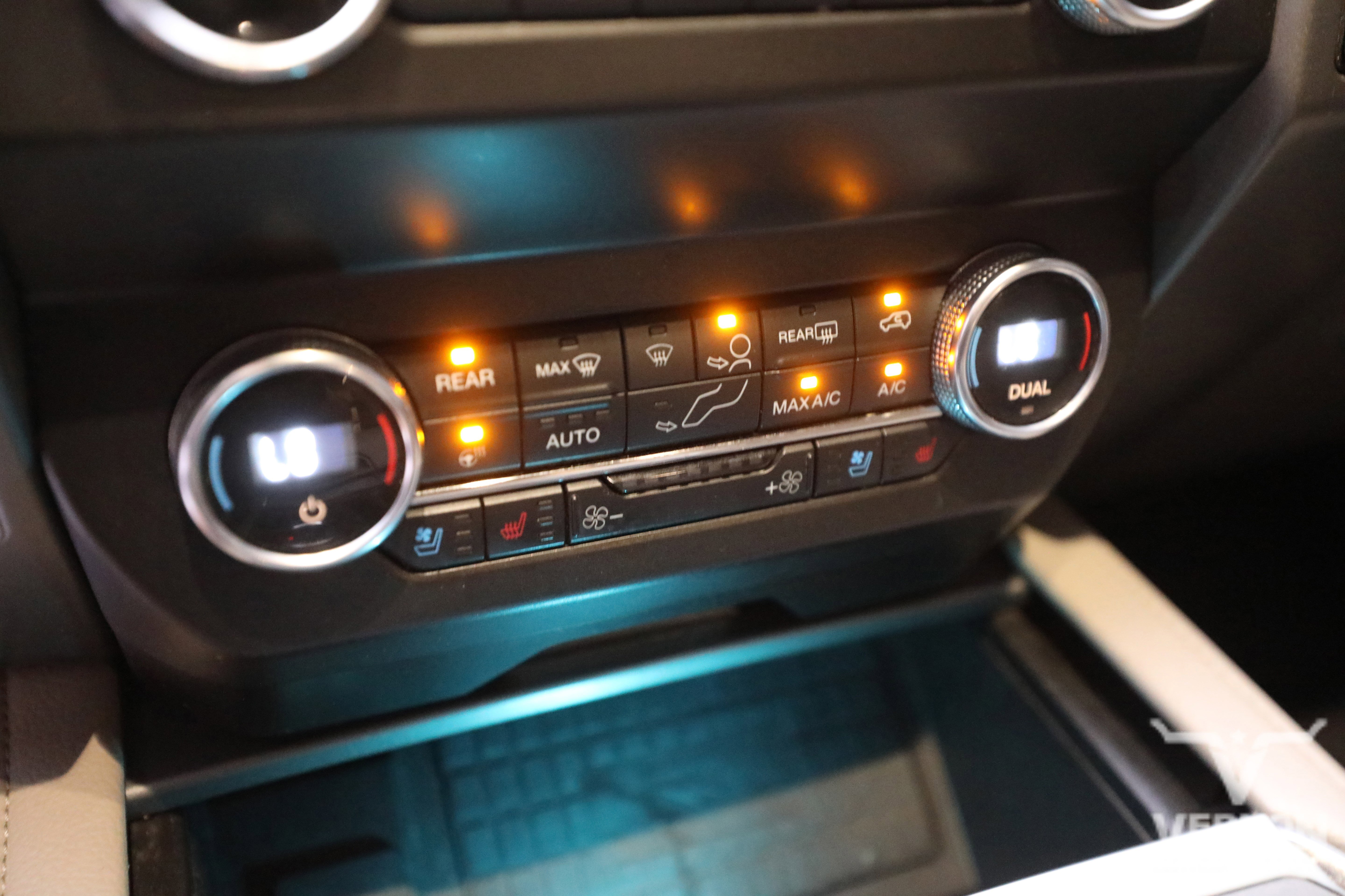 Used 2020 Ford Expedition XLT w/ Equipment Group 202A image 22