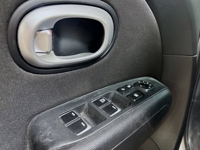 Used 2019 Kia Soul FWD image 18