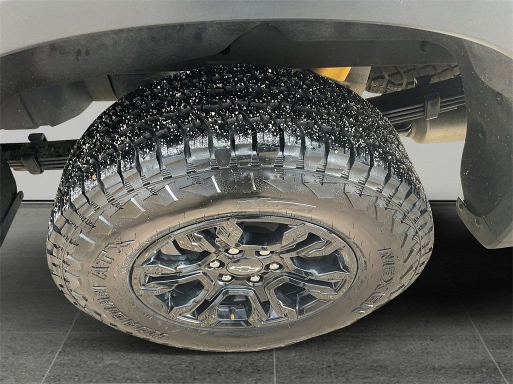 Used 2023 Chevrolet Silverado 1500 ZR2 w/ Technology Package image 15