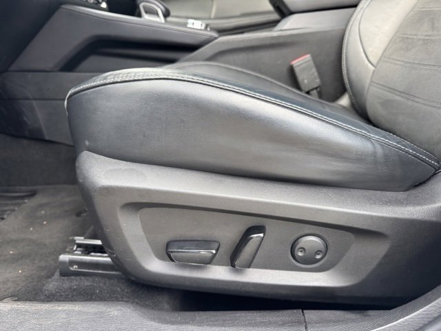 Used 2023 Mitsubishi Outlander SE image 18