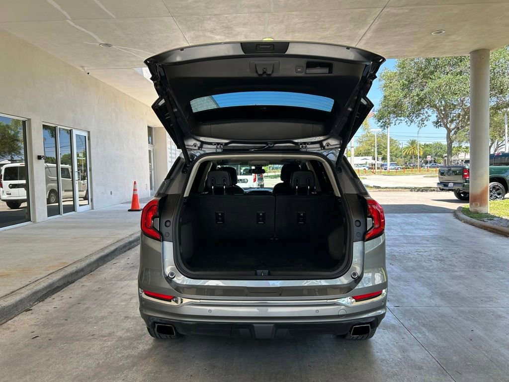 Used 2018 GMC Terrain Denali w/ Advanced Safety Package FWD image 32