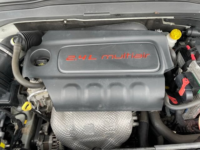 Used 2015 Jeep Renegade Trailhawk AWD/4WD image 29