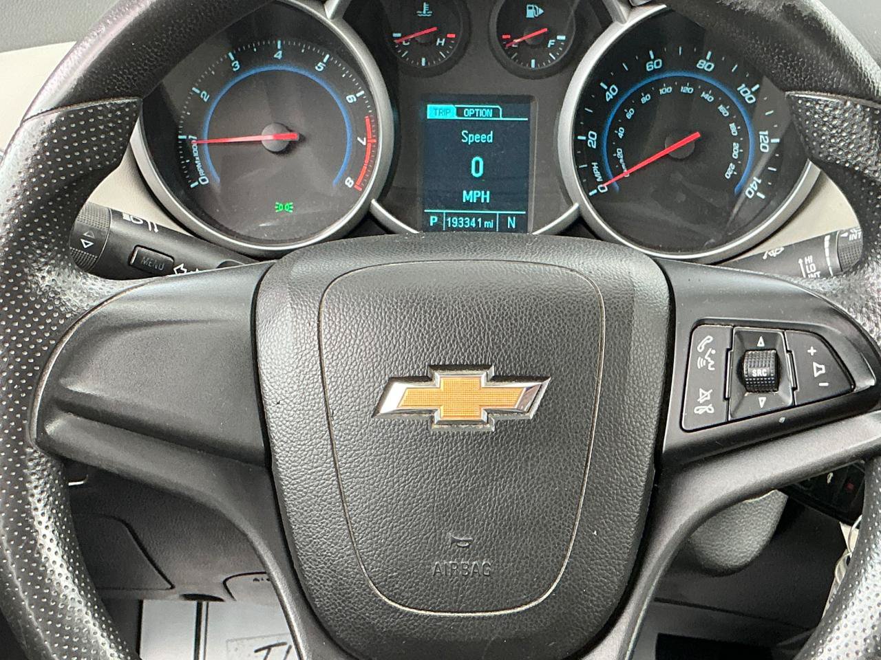 Used 2014 Chevrolet Cruze LT FWD image 21
