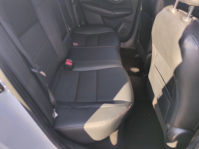 Used 2022 Nissan Sentra SR w/ SR Premium Package image 20