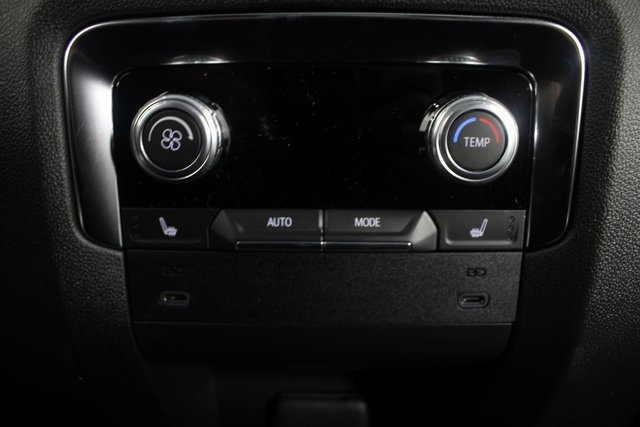 New 2026 GMC Yukon XL Denali w/ Sun & Power Step Package image 22