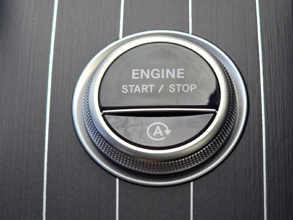 New 2026 Mercedes-Benz C 300 4MATIC Sedan image 37