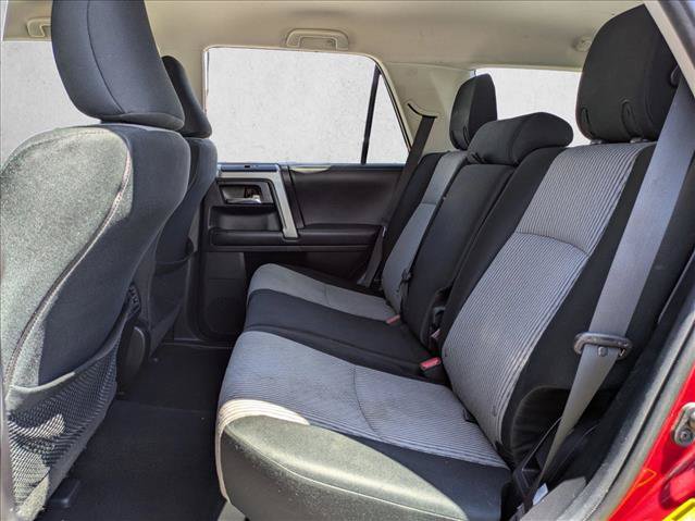 Certified 2018 Toyota 4Runner SR5 AWD/4WD image 19