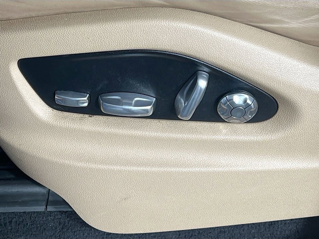 Used 2020 Porsche Cayenne image 13